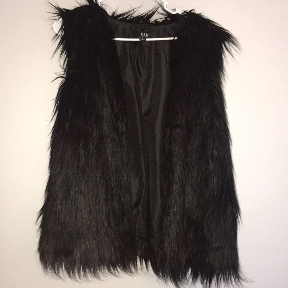 Fur vest